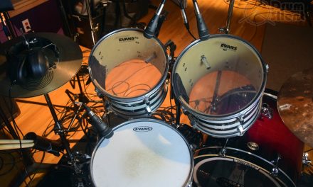 Should Beginners Use Electronic or Acoustic Drums?