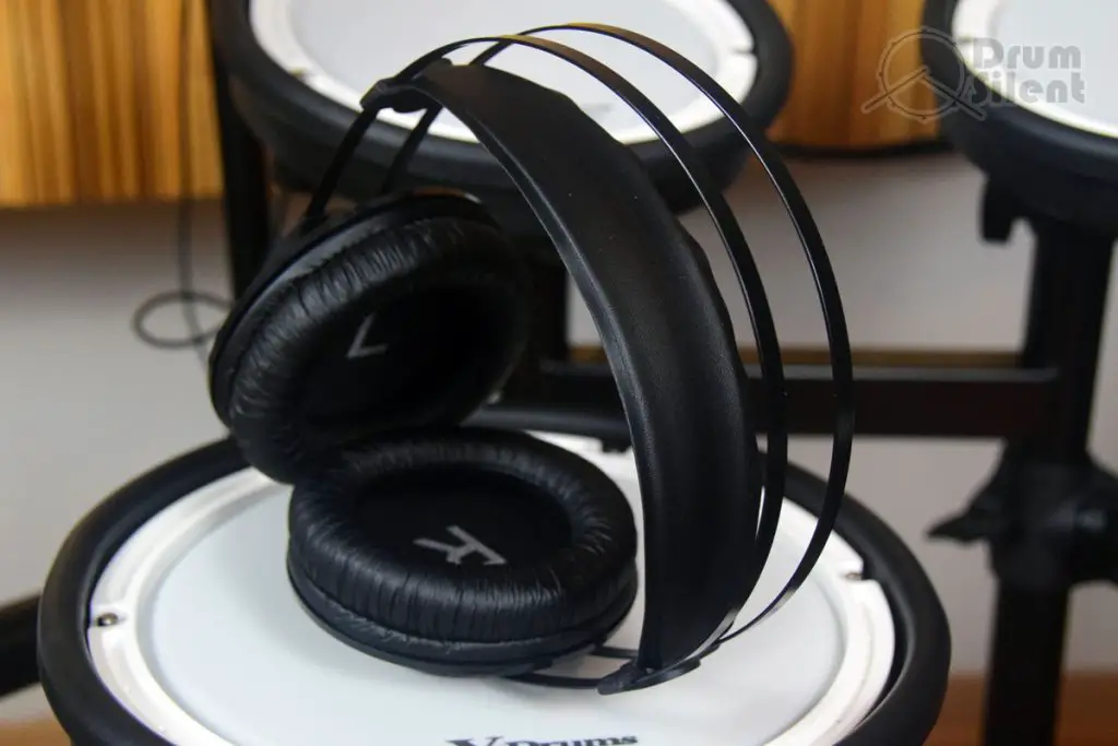 Review: AKG K52 Studio Monitor Headphones