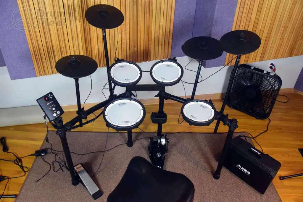 Roland TD-1DMKX Drum Kit Hero In Studio