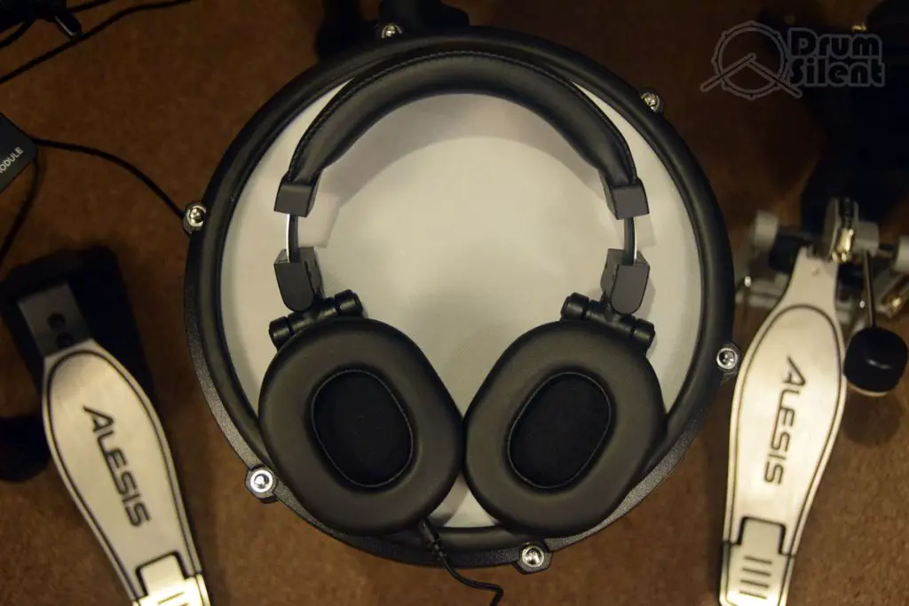 Sterling Audio S402 Headphones Earcups Backwards
